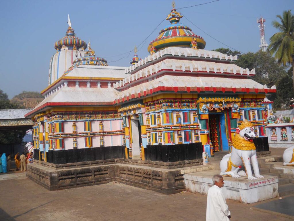 SHREE-BABA-LADUKESWAR-TEMPLE-SARANAKUL